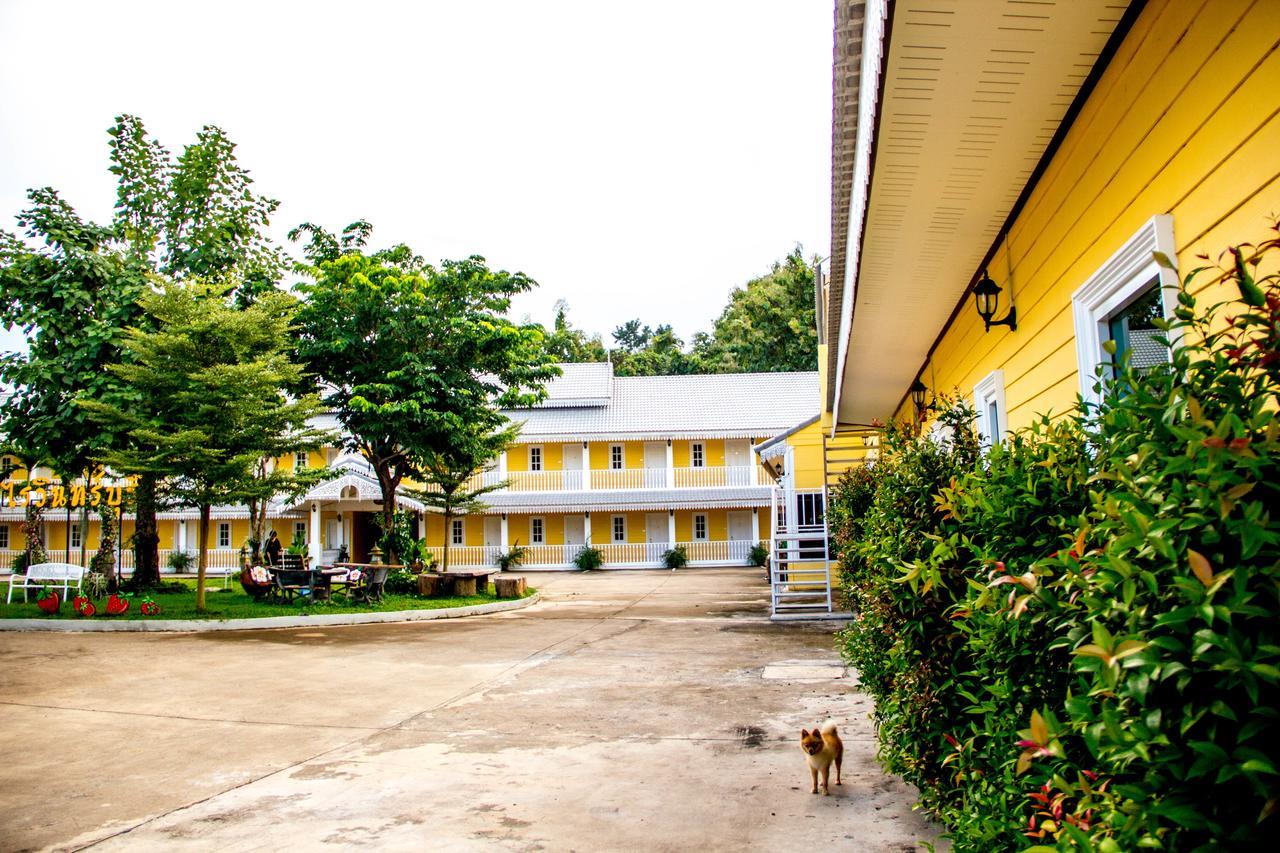 Raiwin Buri Resort Phrae Zewnętrze zdjęcie